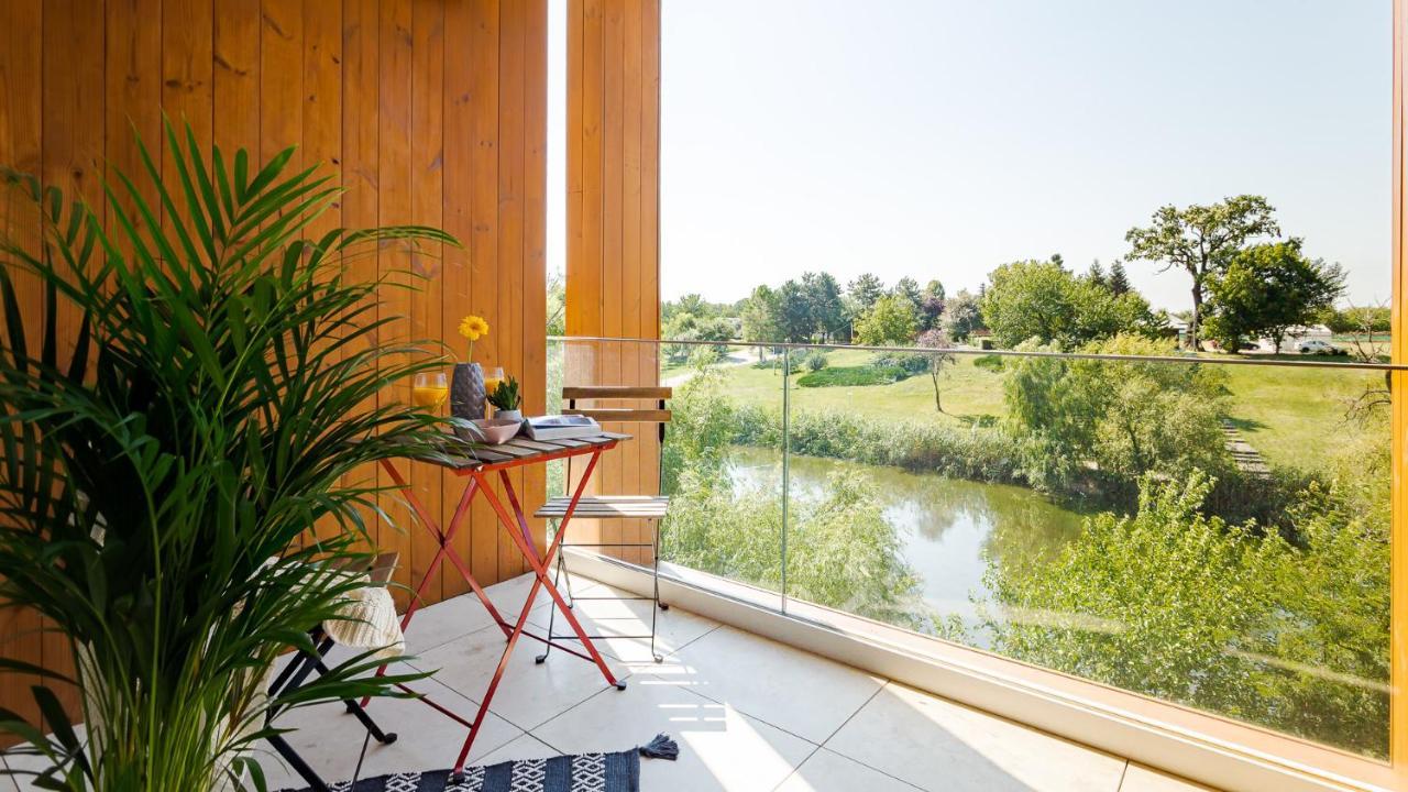 Il Lago - Azur - Cozy Luxurious Smart Home By The Lake Voluntari Esterno foto