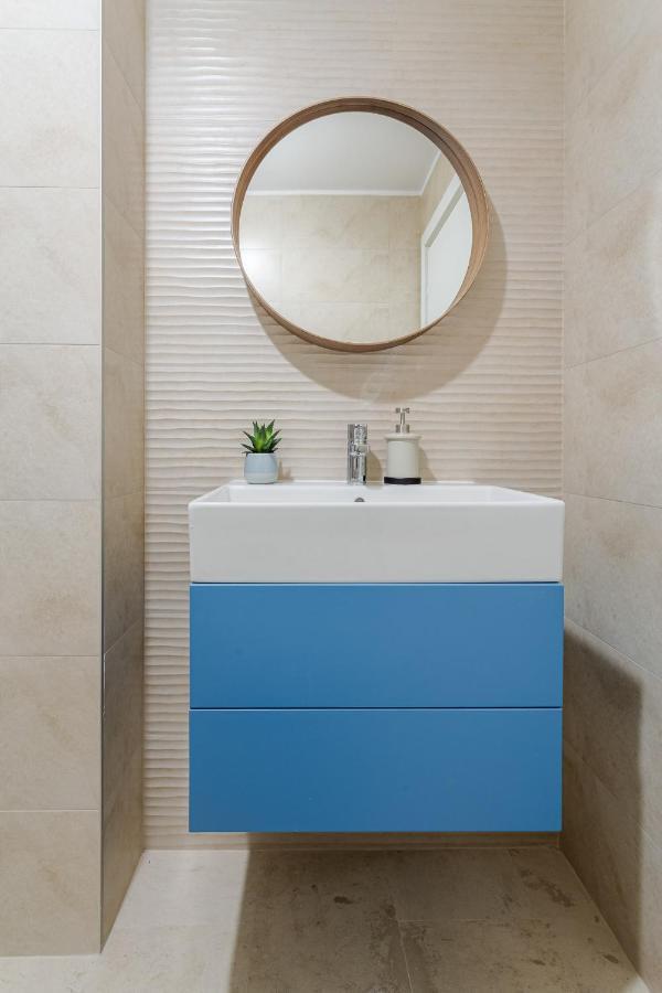 Il Lago - Azur - Cozy Luxurious Smart Home By The Lake Voluntari Esterno foto