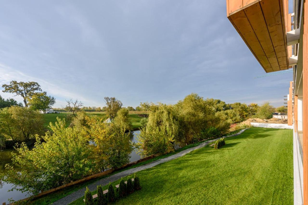 Il Lago - Azur - Cozy Luxurious Smart Home By The Lake Voluntari Esterno foto